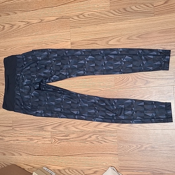 Lululemon Speed Tight Stained Glass Love night black in Size 4 - Picture 3 of 7